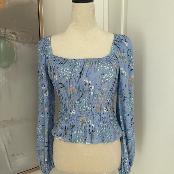 Tops - Flowy blue floral top, long sleeve, xs